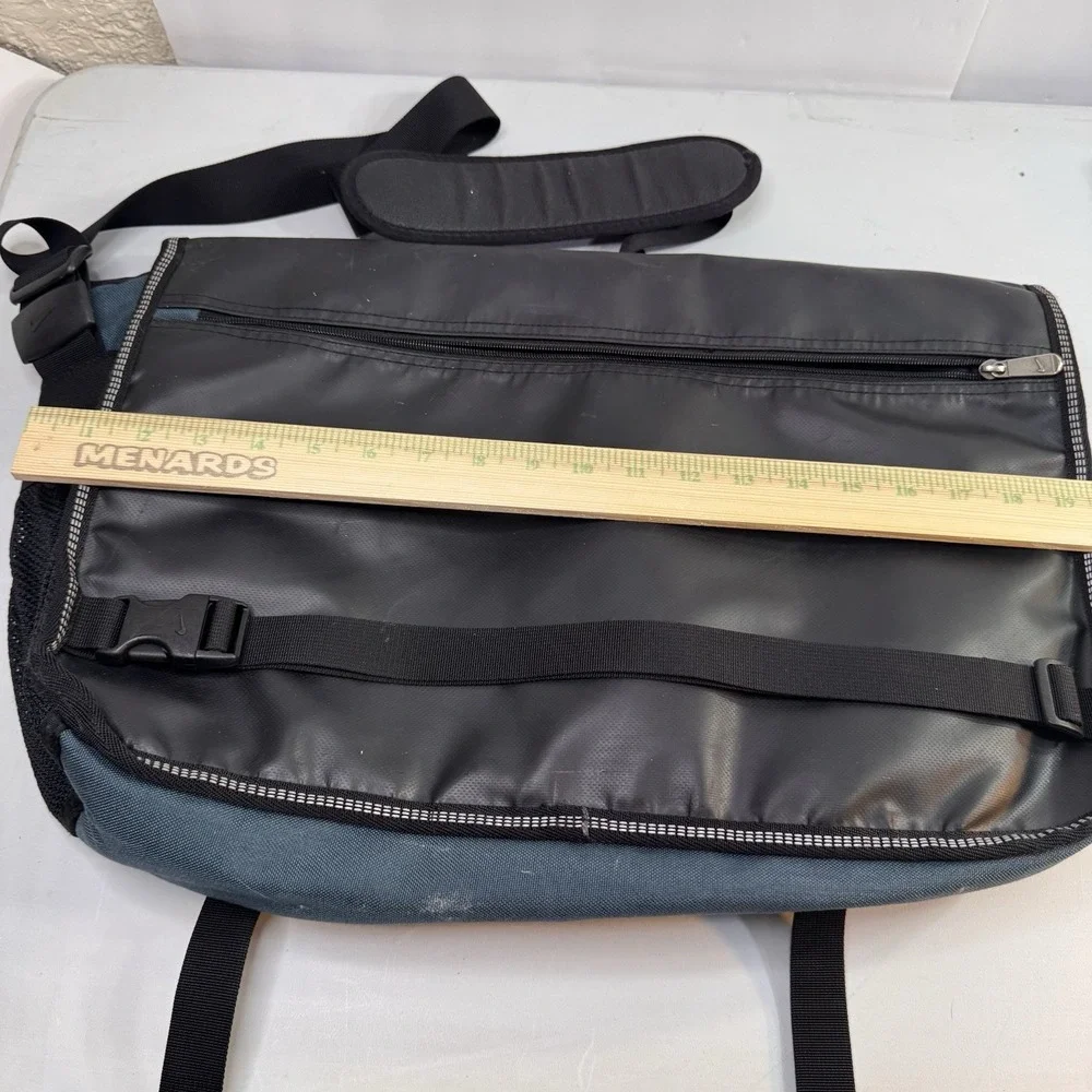 Vintage Nike Messenger Bag Laptop School Travel Bookbag Crossbody Blue Black
